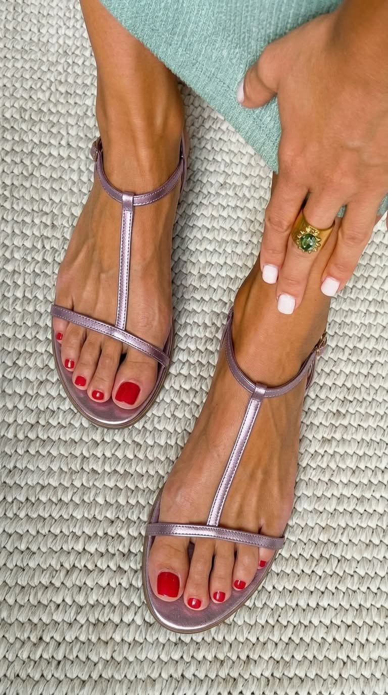 Eloise – Golden Spring Sandals