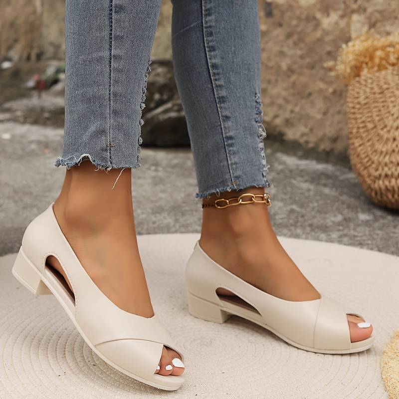 Claudia™ | Timeless sandals