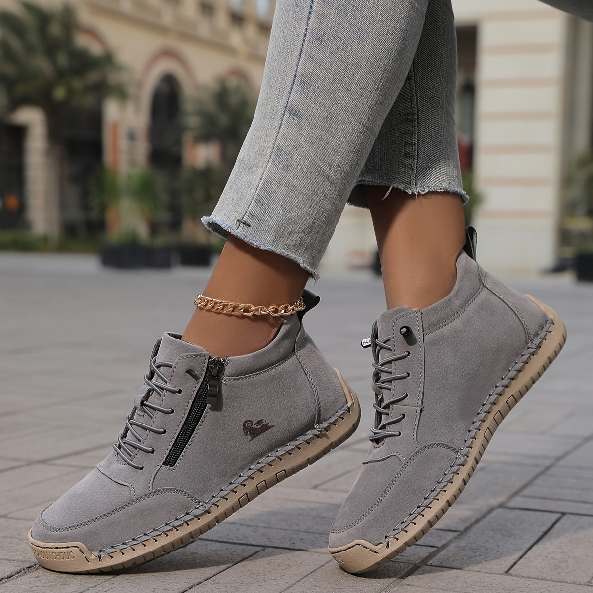 Marian – Orthopaedic Side-Zip Stitched Sneakers