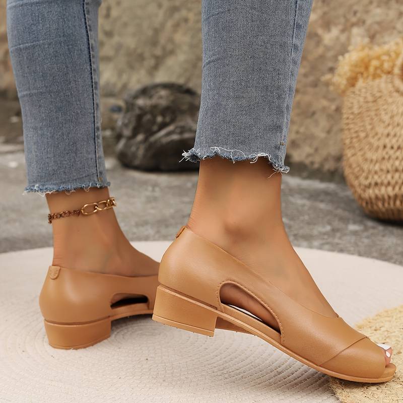 Claudia™ | Timeless sandals