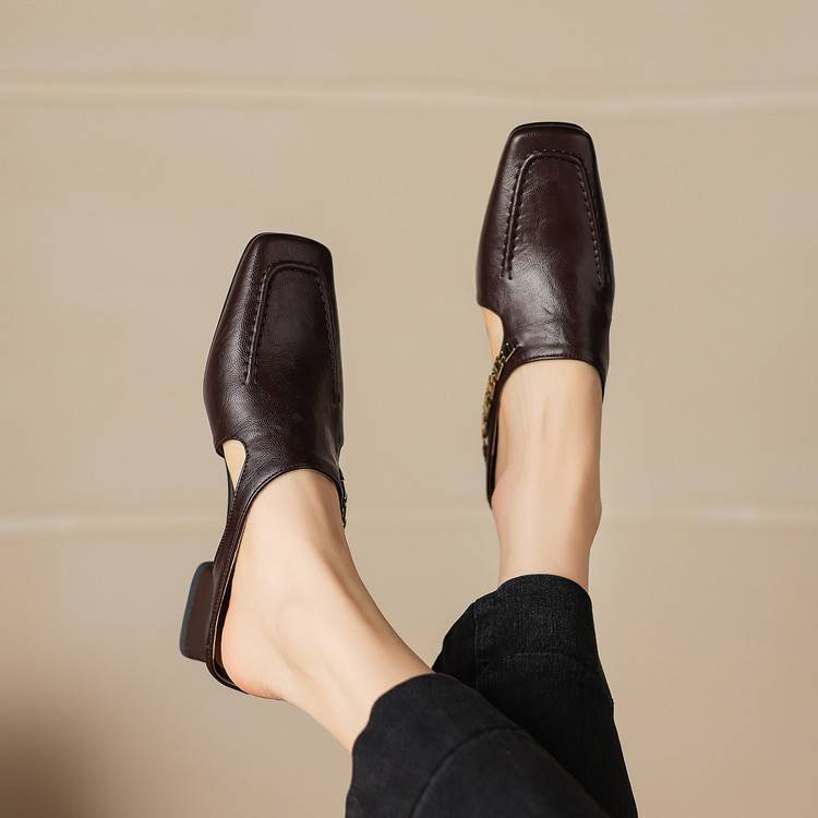 Vyla | Chain Detail Mules