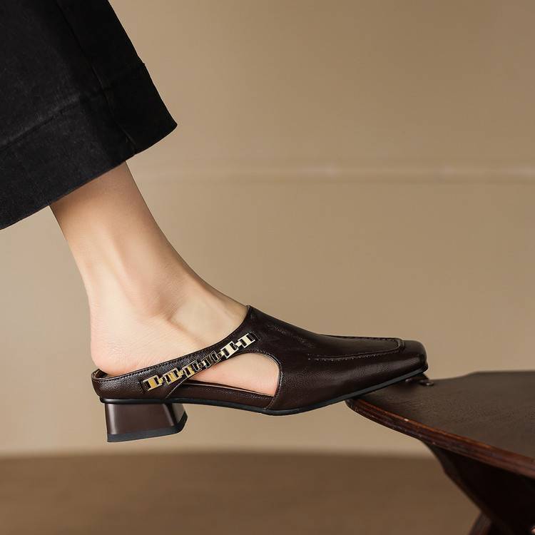 Vyla | Chain Detail Mules