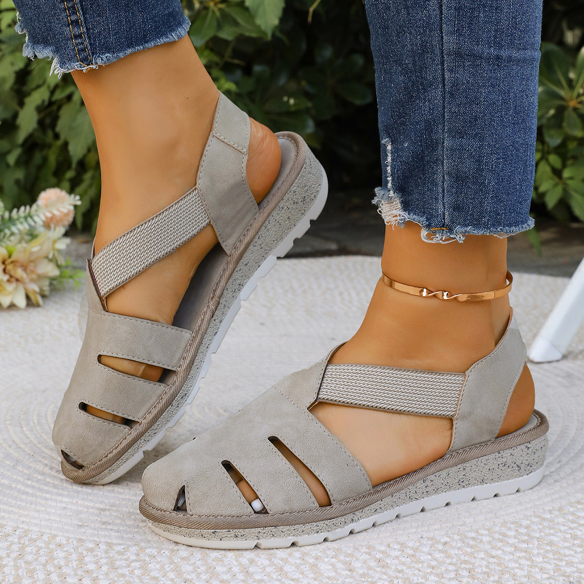 Marnie – Khaki Orthopaedic Closed-Toe Cross-Strap Comfort Sandals