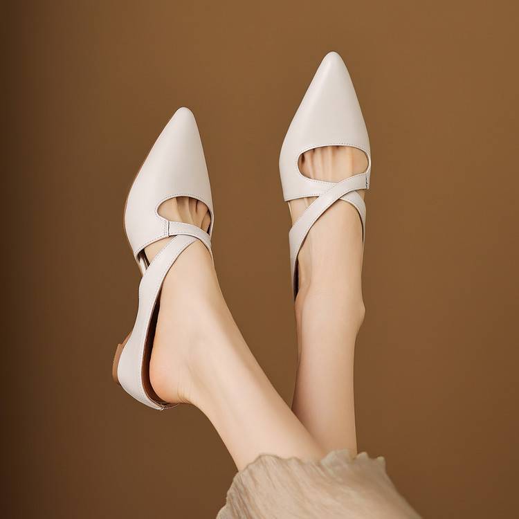 Selva – Refined Low-Heel Mules