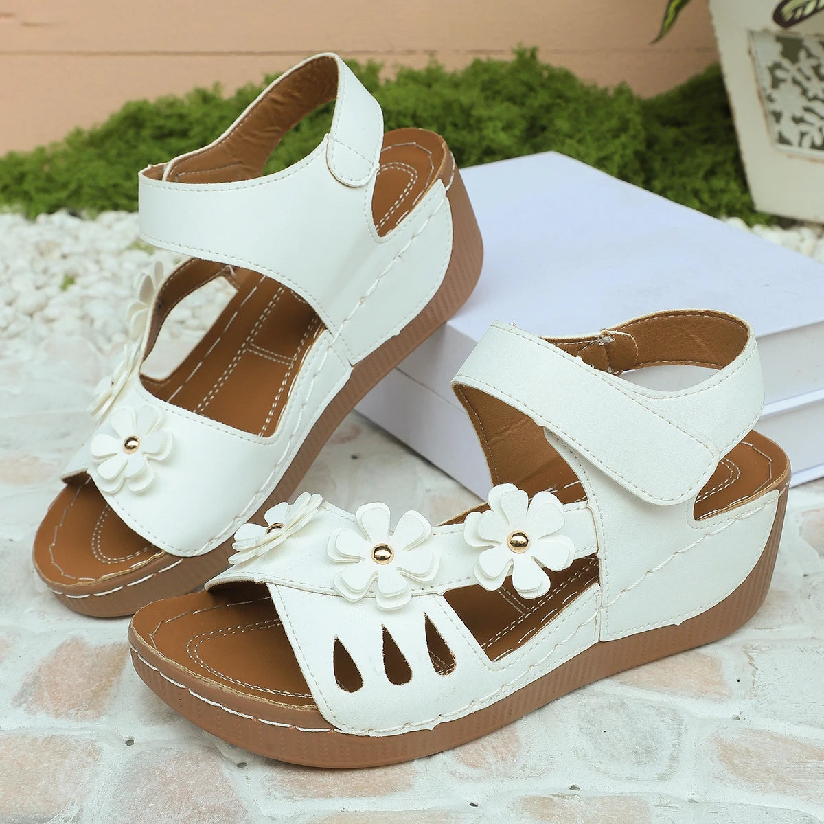 Debra – White Orthopaedic Floral Open-Toe Wedge Sandals