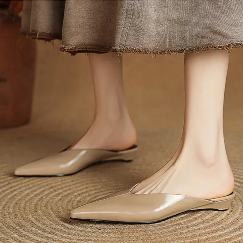 Eneva – Sophisticated Pointed Mules