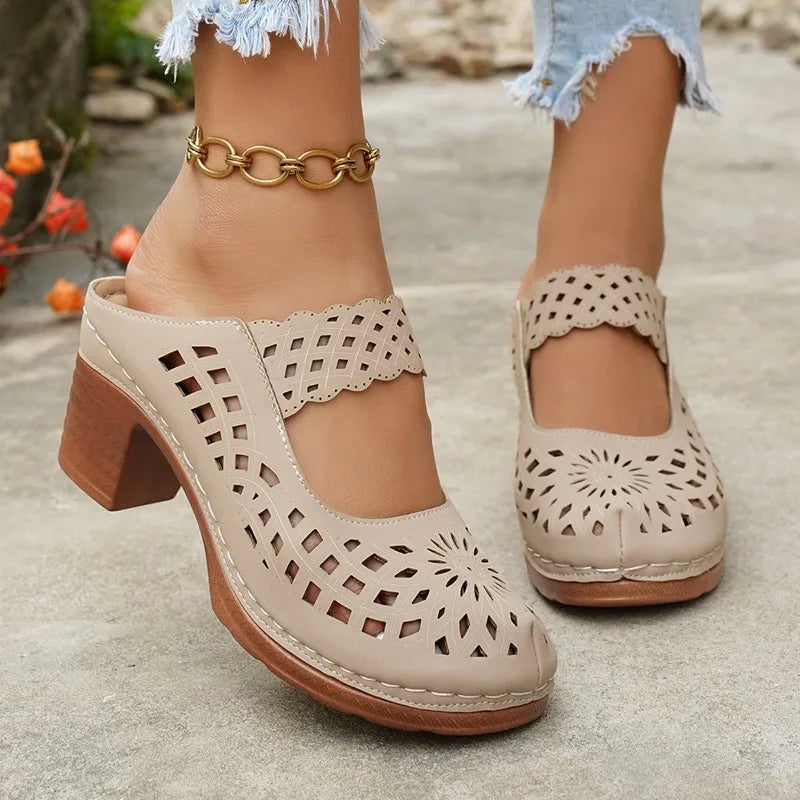 Lavinia in Khaki