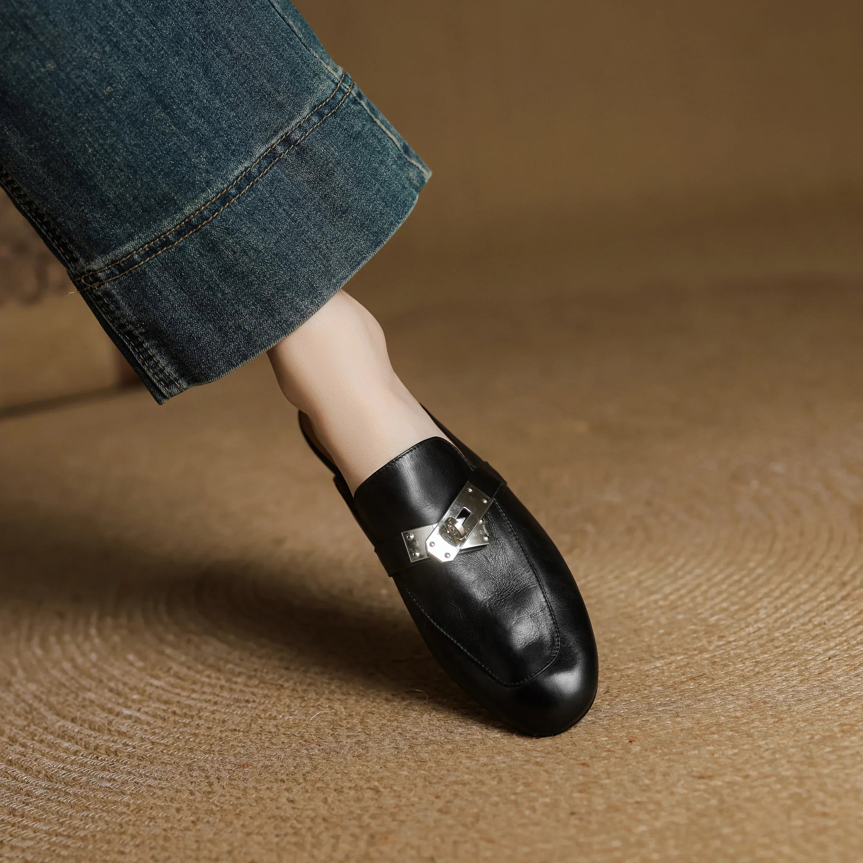 Carla – Effortless Elegant Mules