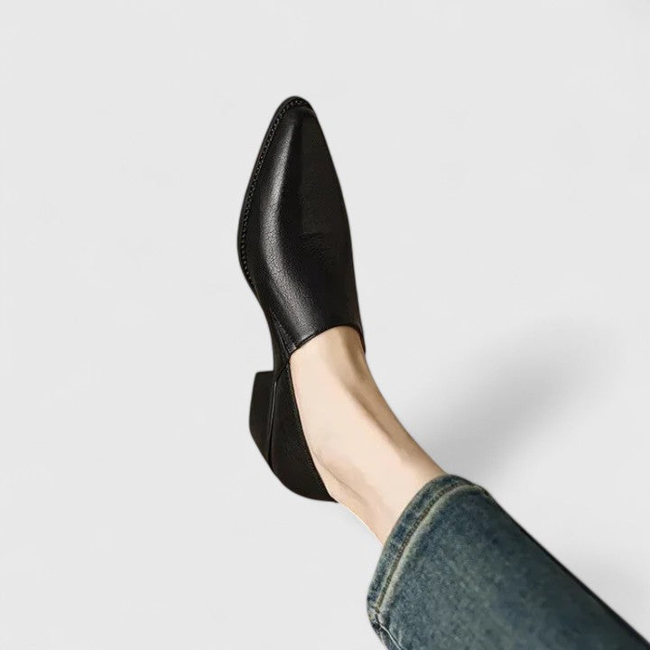Roslyn women's pointed block-heel comfort pumps