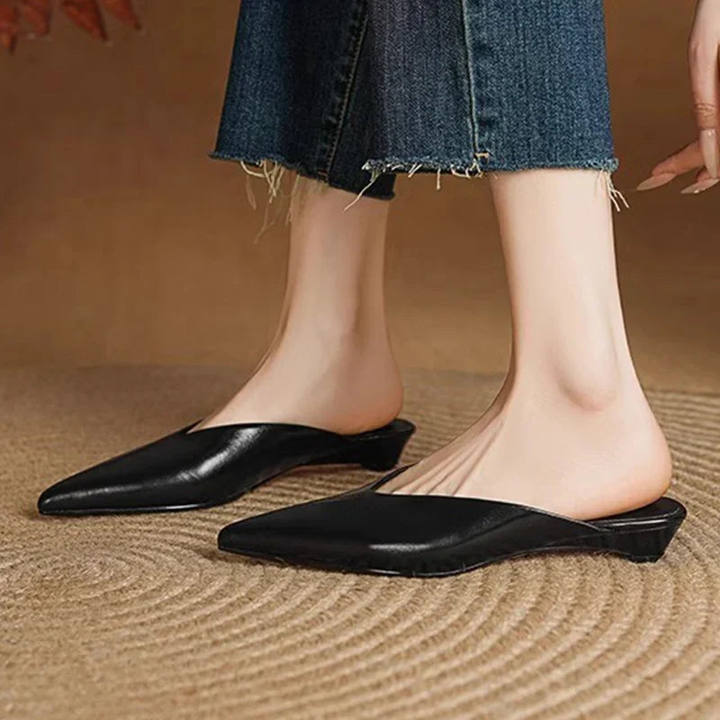 Eneva – Sophisticated Pointed Mules