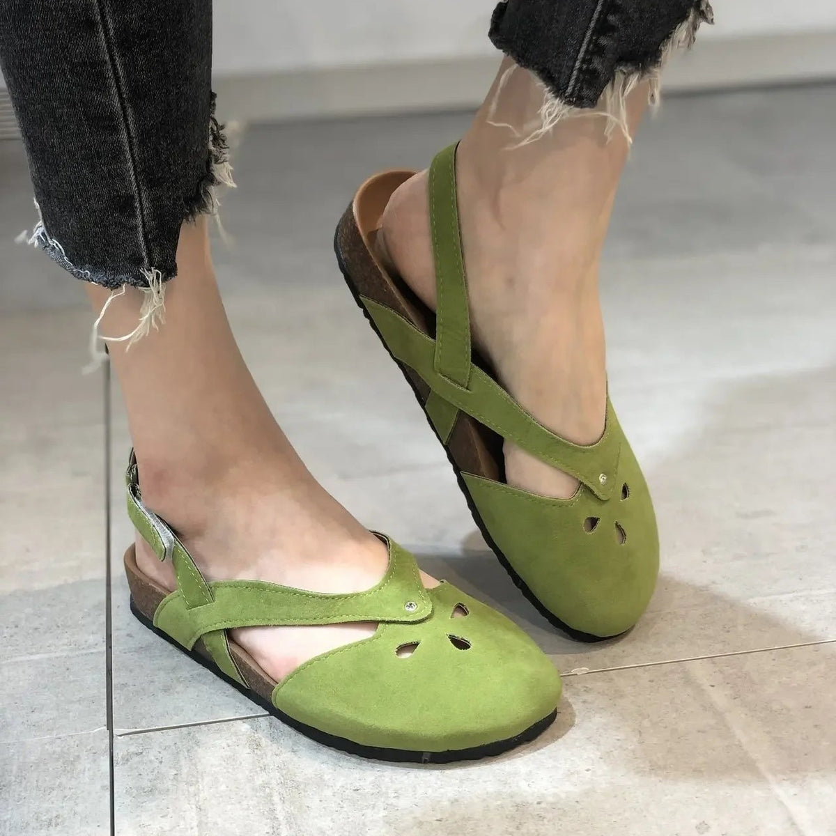 Genevieve worn 2