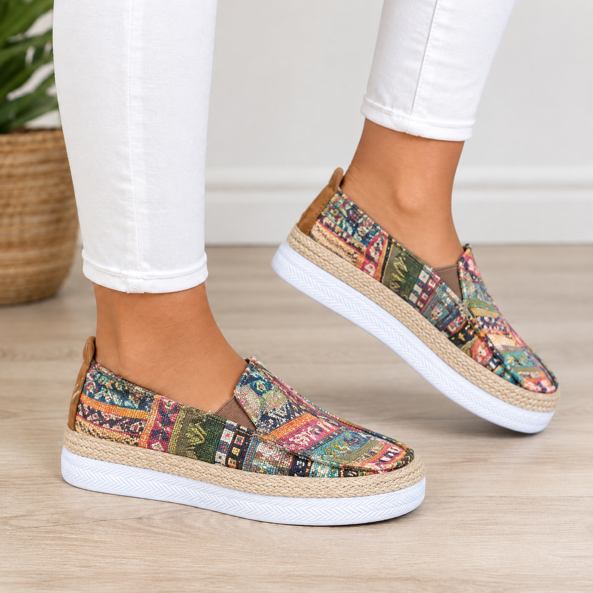 Kendra™ | Orthopedic Comfort Loafers - Green (Multicolour Graffiti)