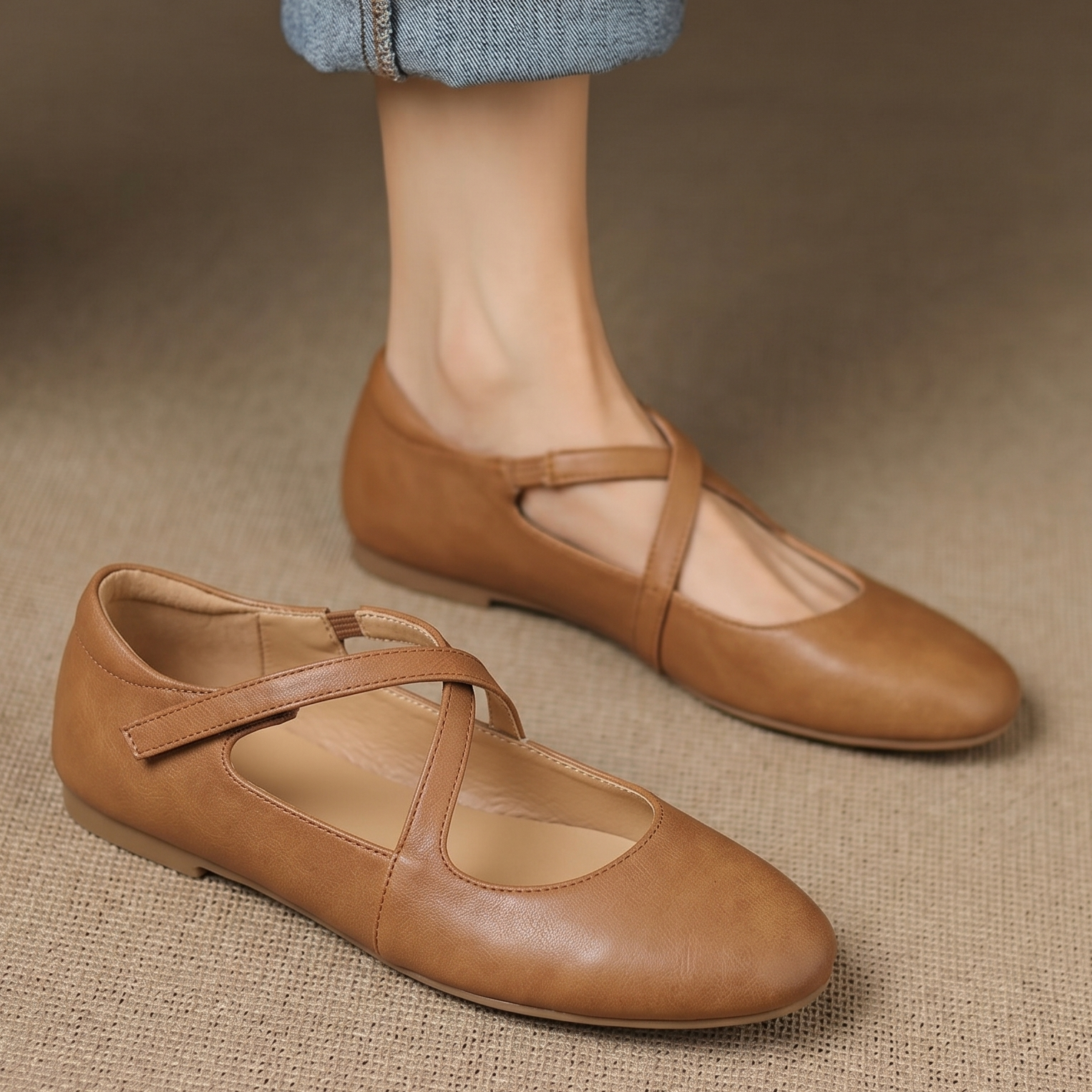 Zeor | Cross-Strap Comfort Flats