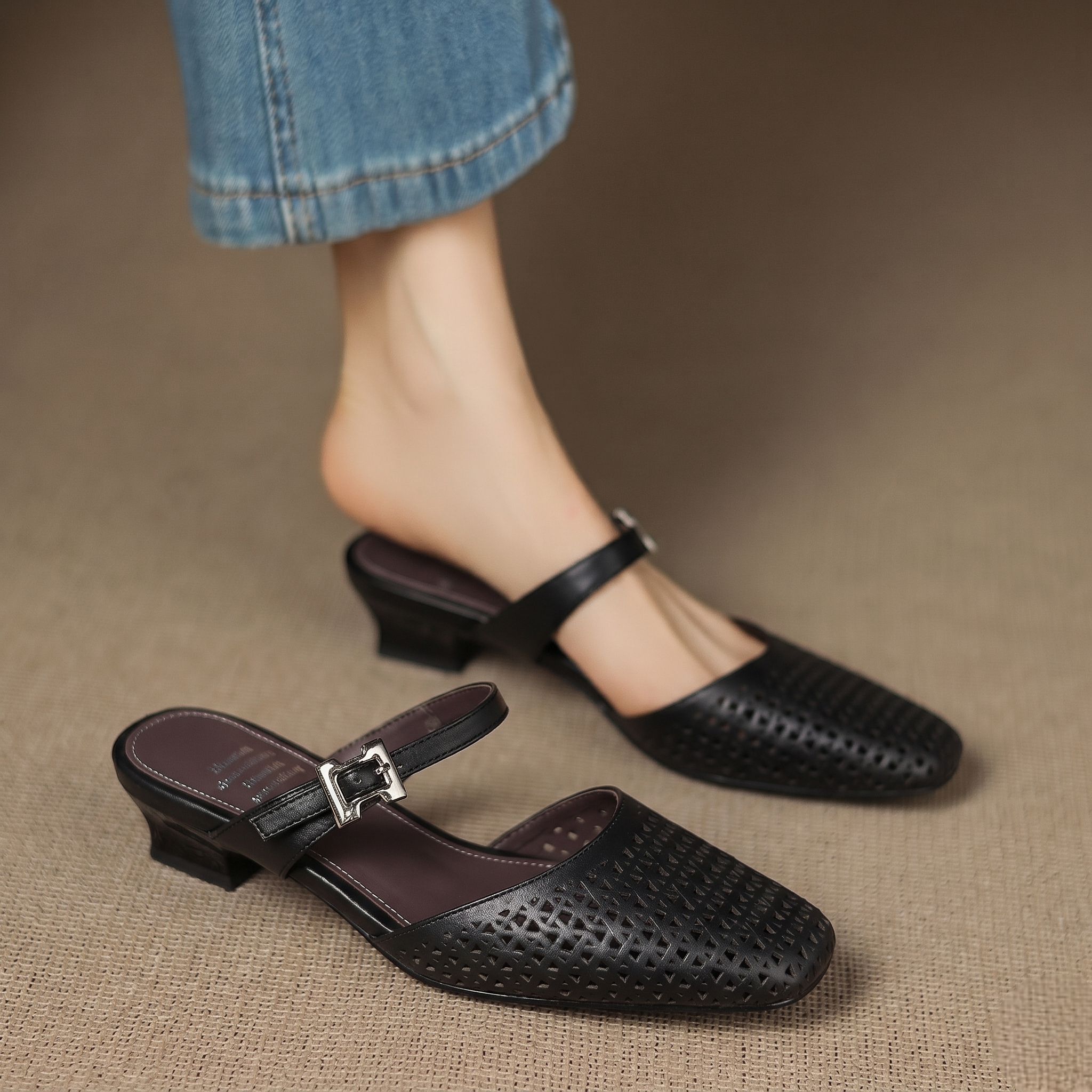 Nilda | Perforated Buckle Mules