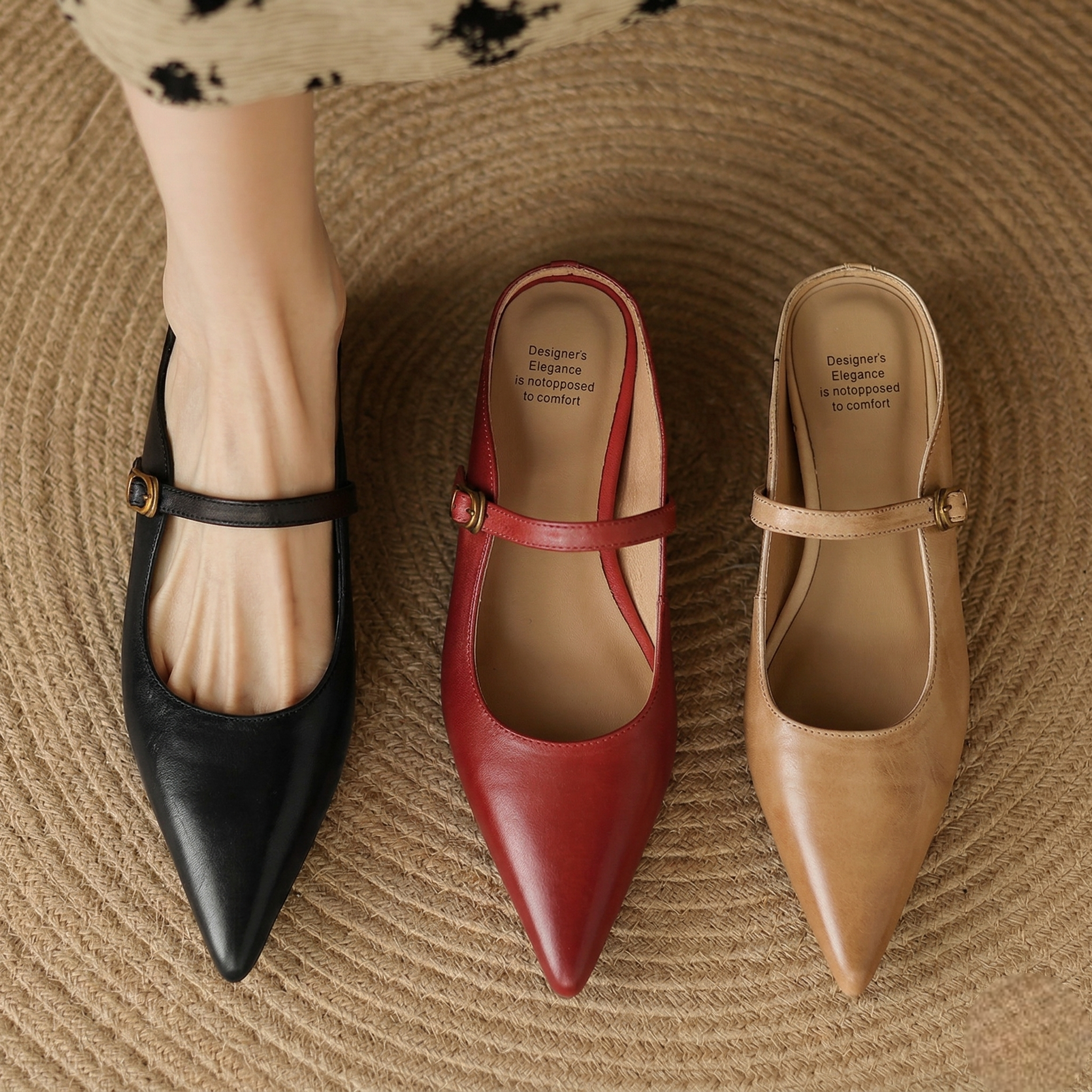 Neok – Sleek Pointed Mules