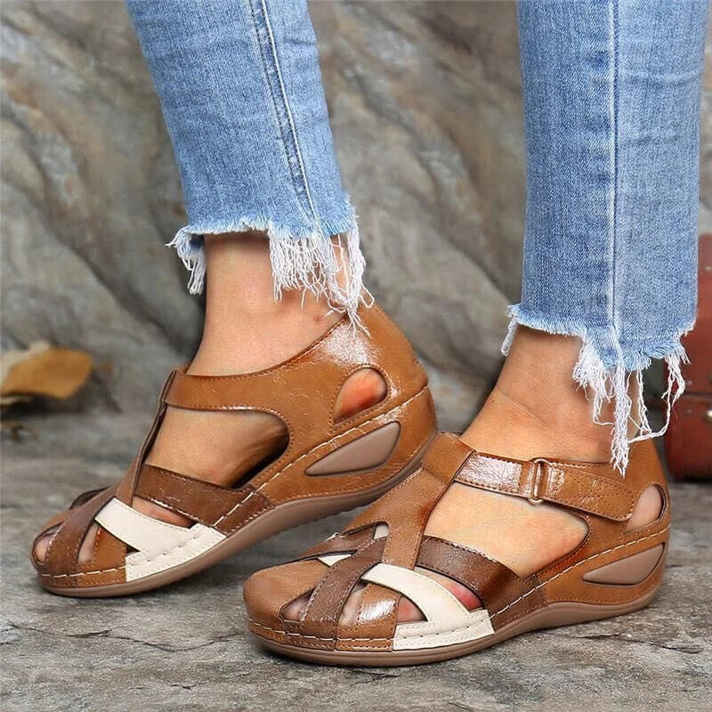 Lorelei in Brown - worn