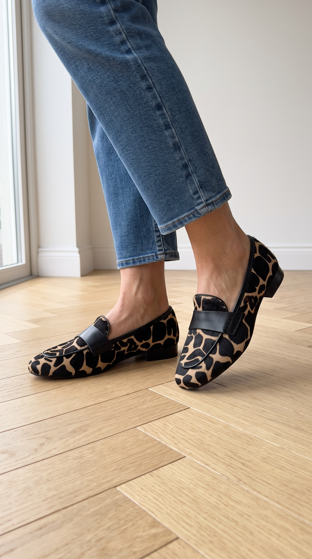 Giulia Moccasin — Apricot Giraffe