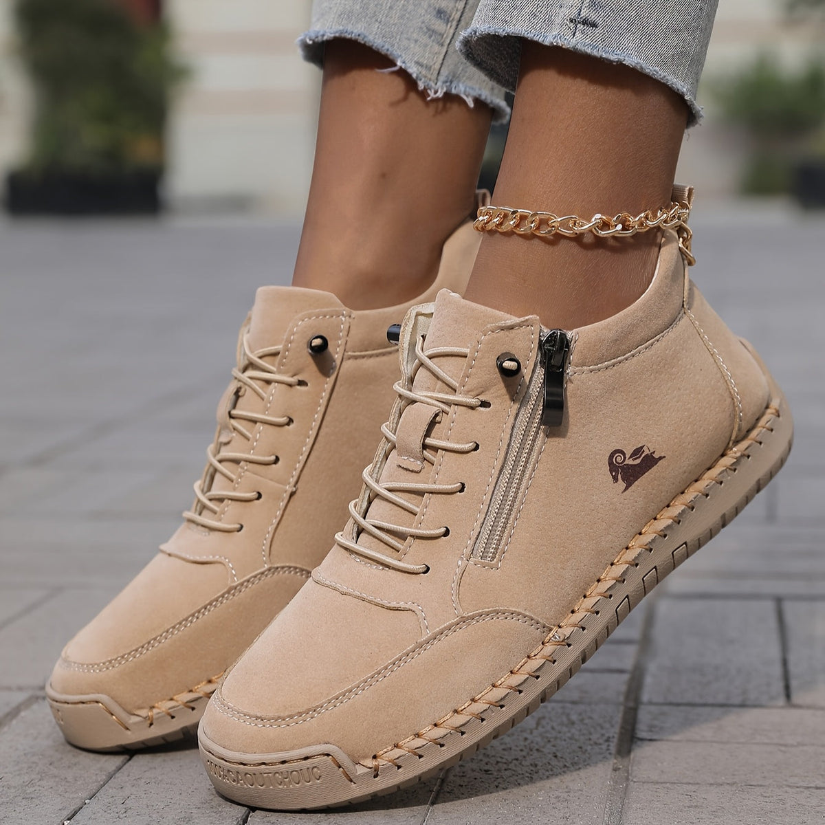 Marian – Orthopaedic Side-Zip Stitched Sneakers