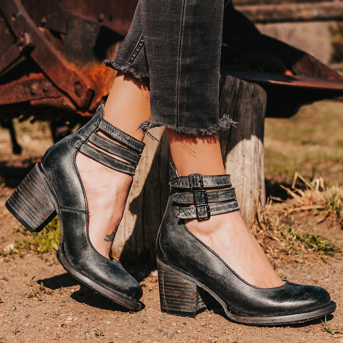 Roberta | Buckle Heeled Shoe