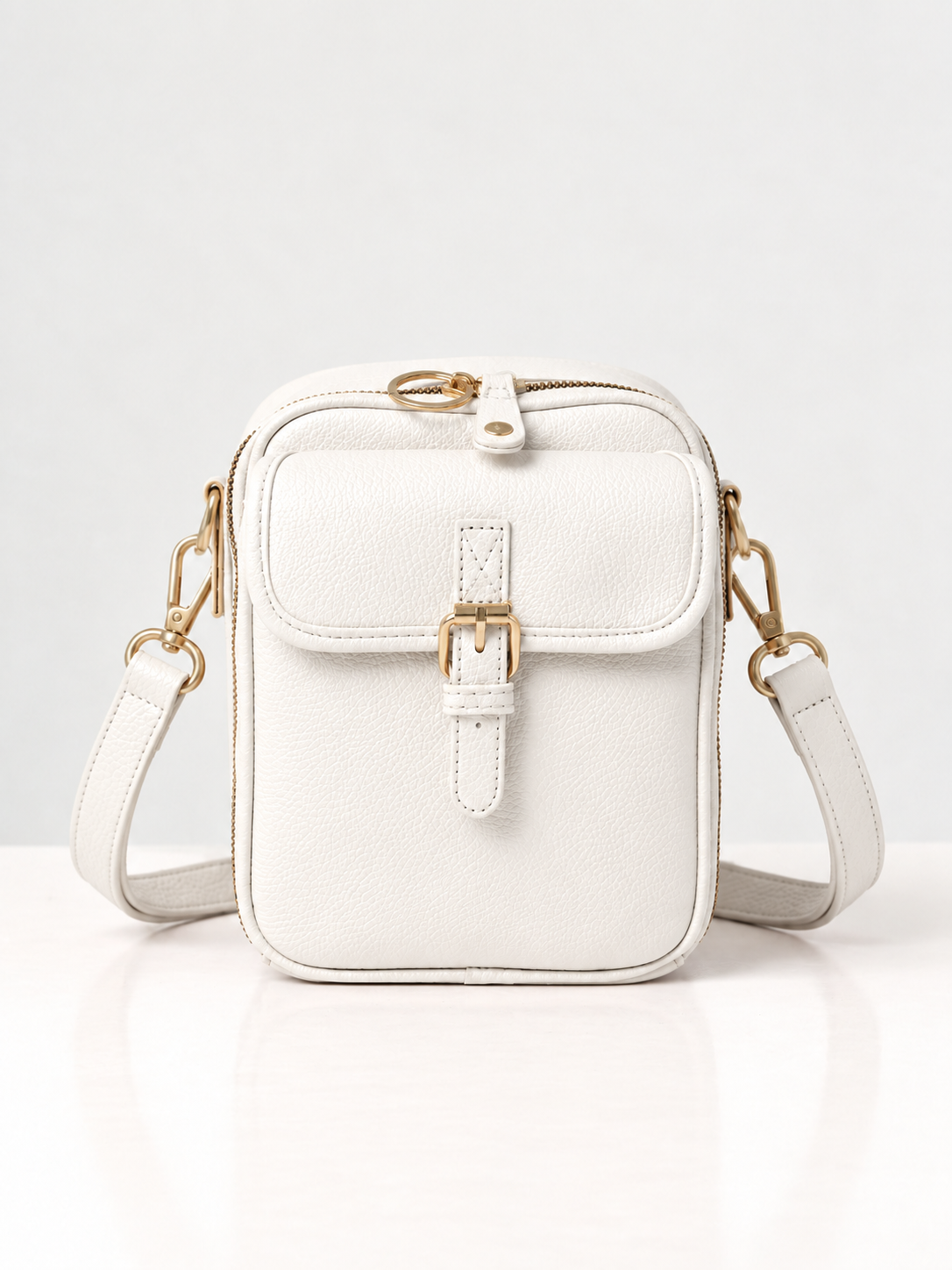 Carolyn – White RFID Organiser Crossbody Bag
