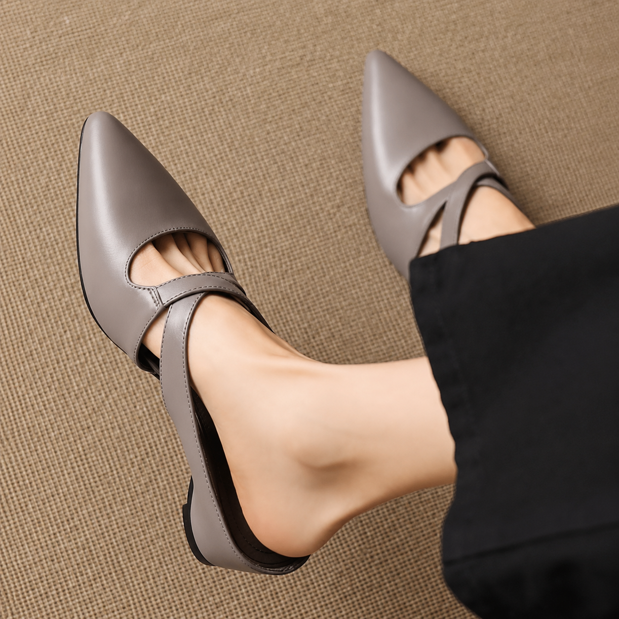 Selva – Refined Low-Heel Mules