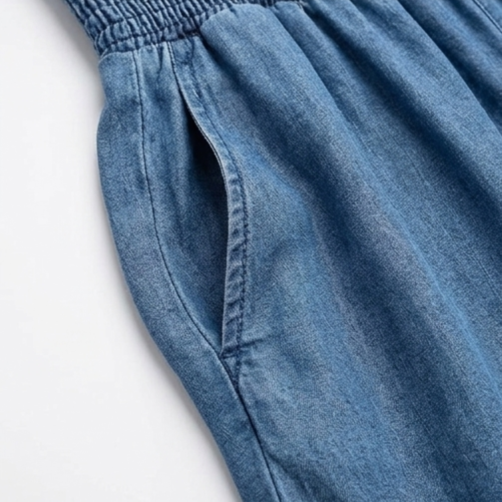 Dagny trousers hidden side pocket detail