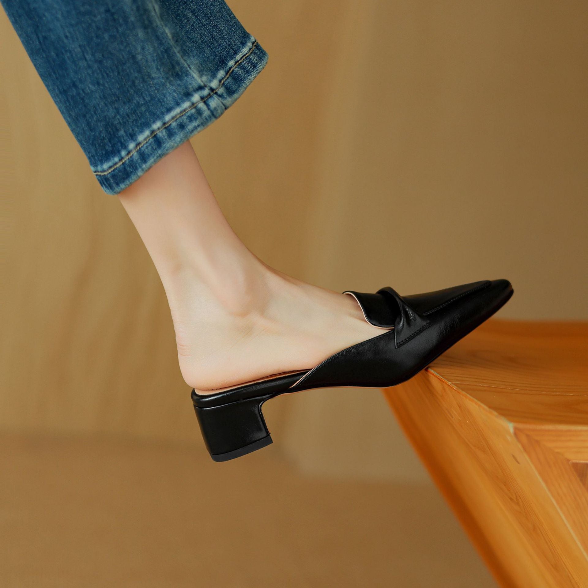 Erlen – Feminine Elegant Mules