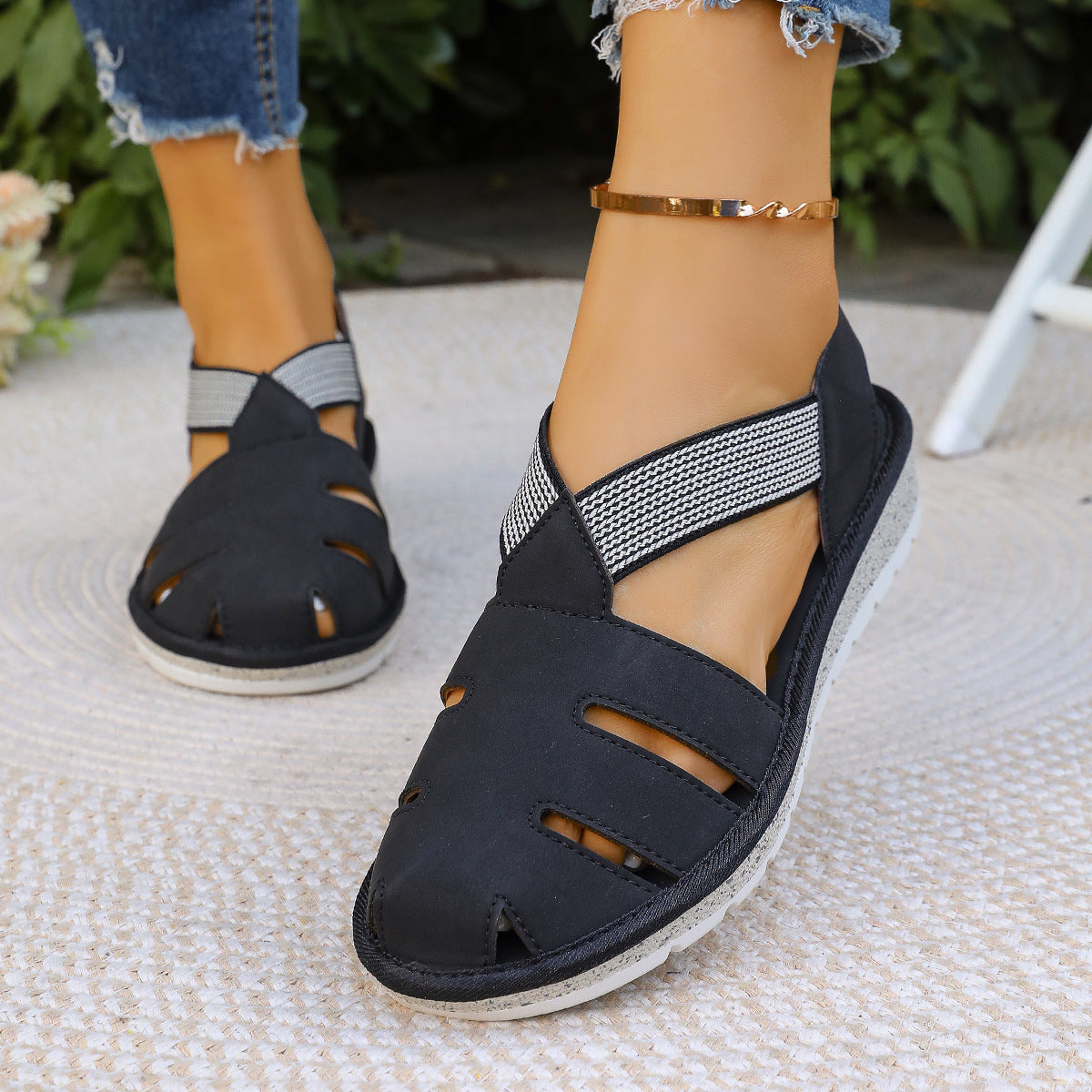 Marnie – Black Orthopaedic Closed-Toe Cross-Strap Comfort Sandals
