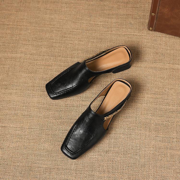Vyla | Chain Detail Mules