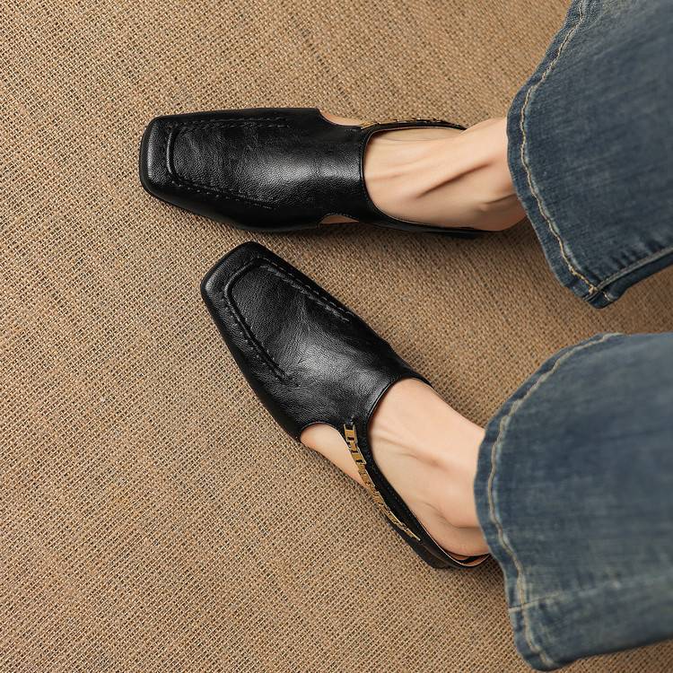 Vyla | Chain Detail Mules