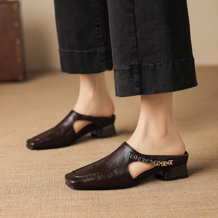 Vyla | Chain Detail Mules