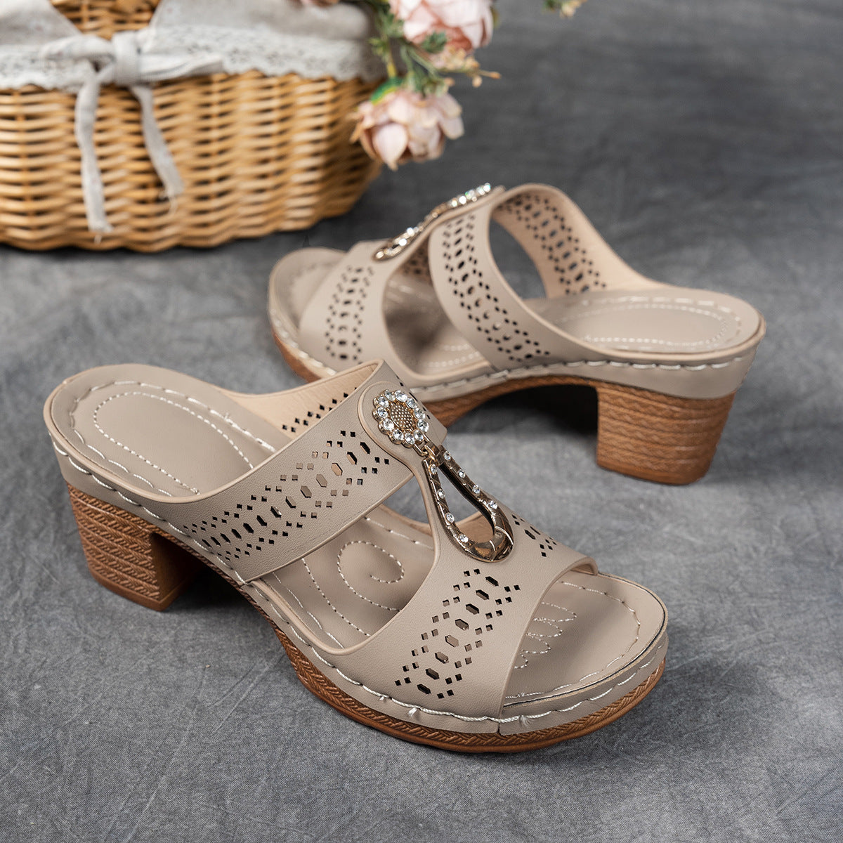 Lidia | Orthopaedic Sandal with Heel