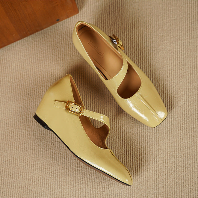 Viora | Mary Jane Wedge Heels