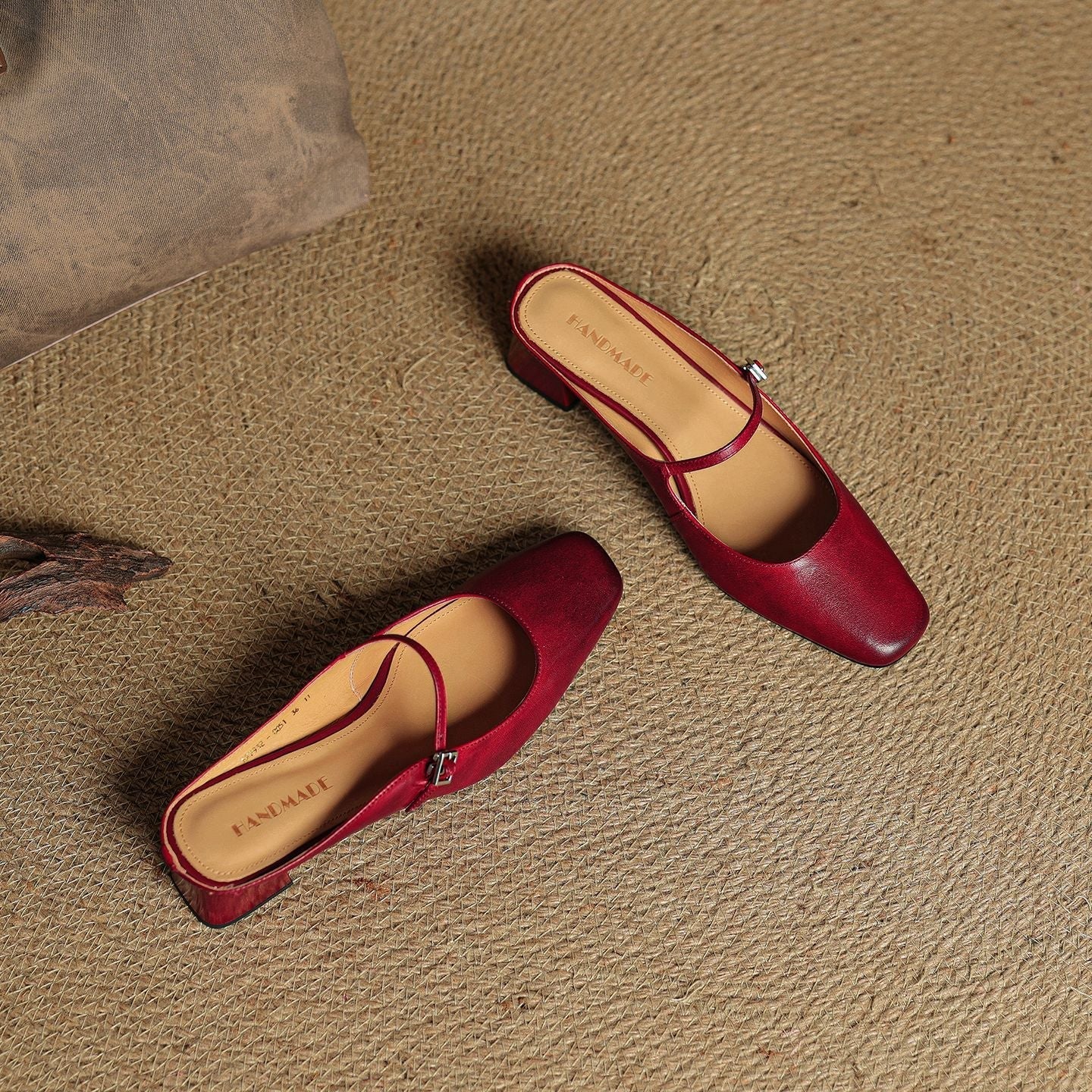 Esmer – Modern Minimal Mules