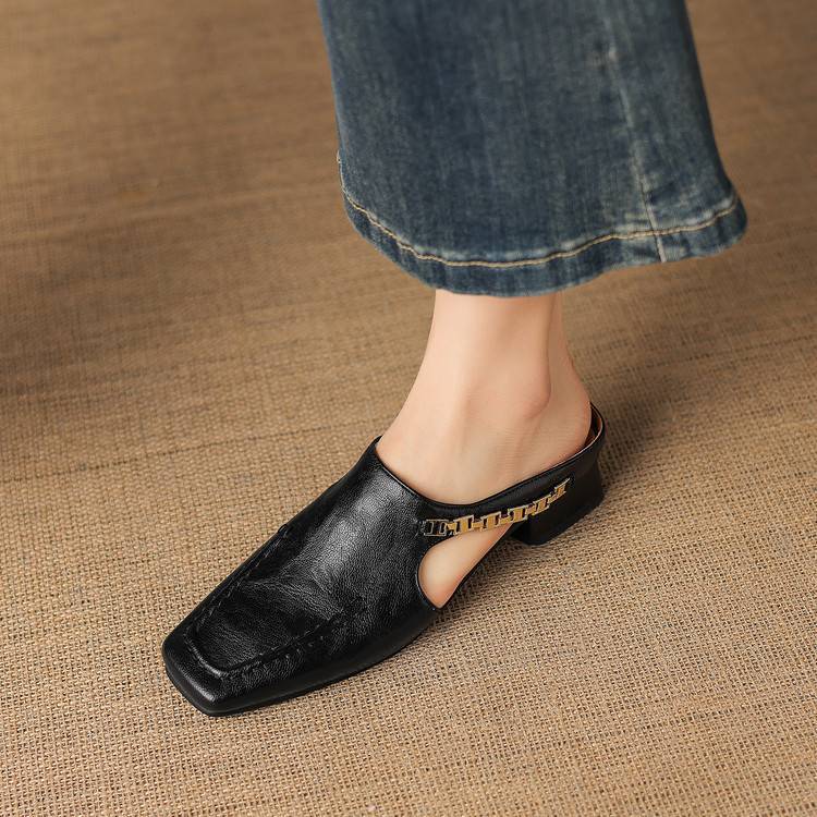 Vyla | Chain Detail Mules