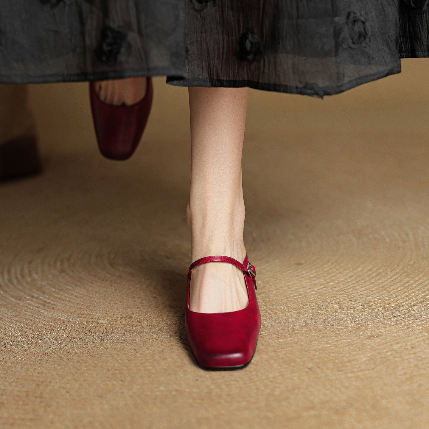 Esmer – Modern Minimal Mules