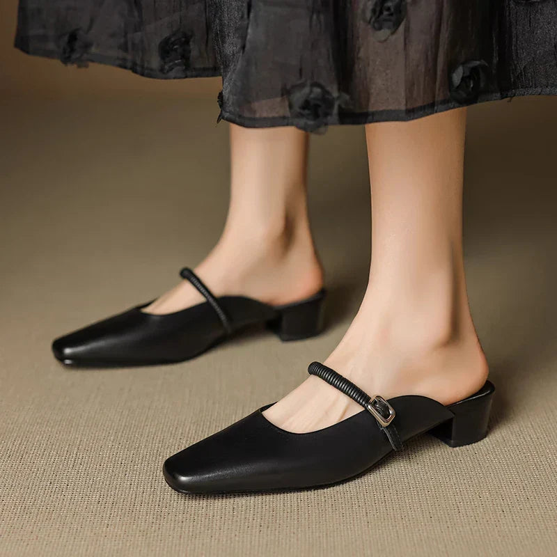 Kera – Polished Low-Heel Mules