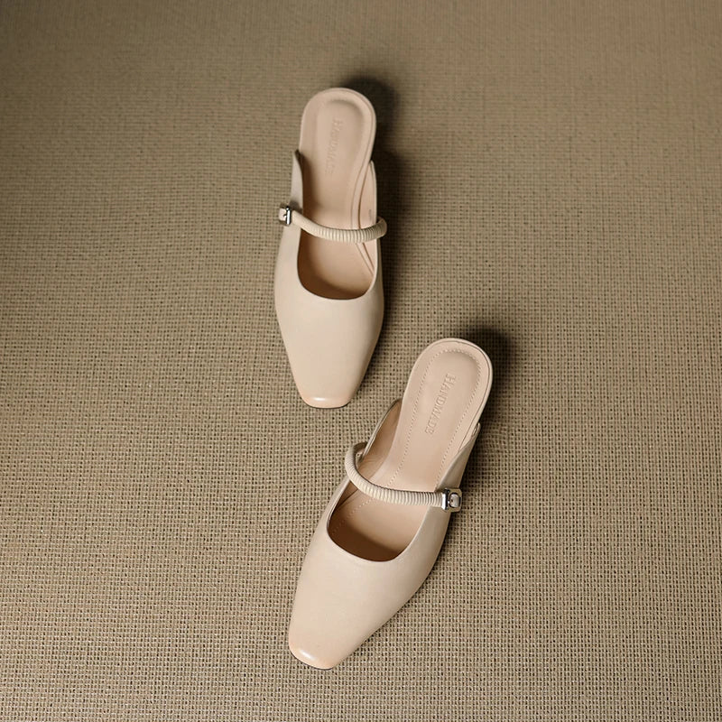 Kera – Polished Low-Heel Mules