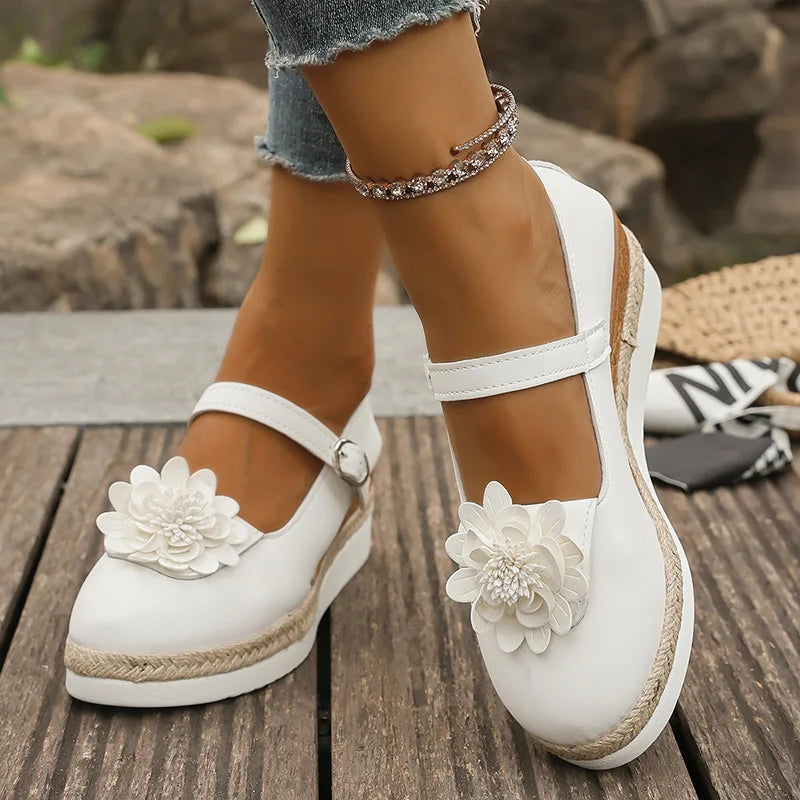 Philippa in White