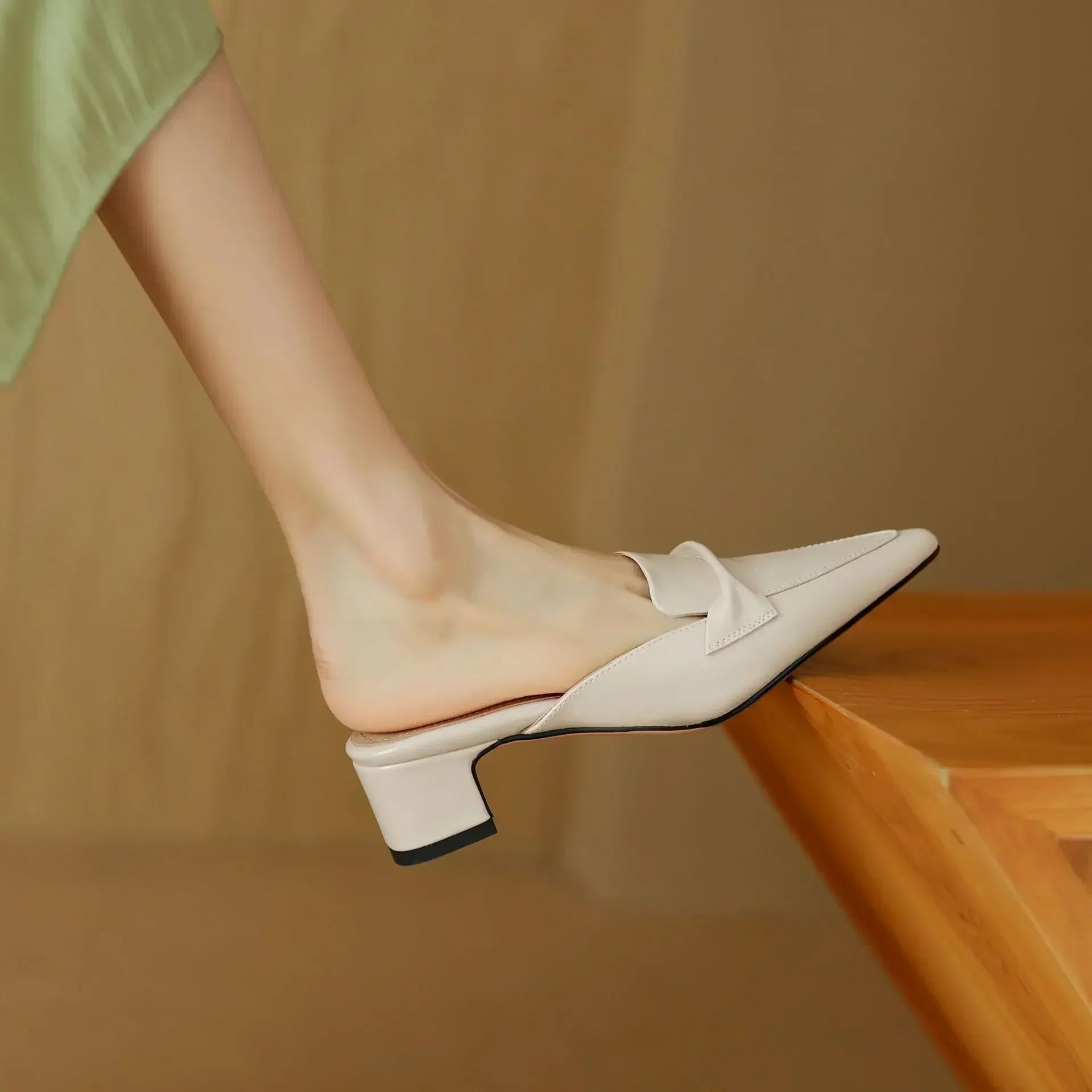 Alaya – Modern Heeled Mules
