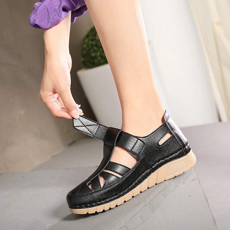 Lorelei sandals in Black - worn
