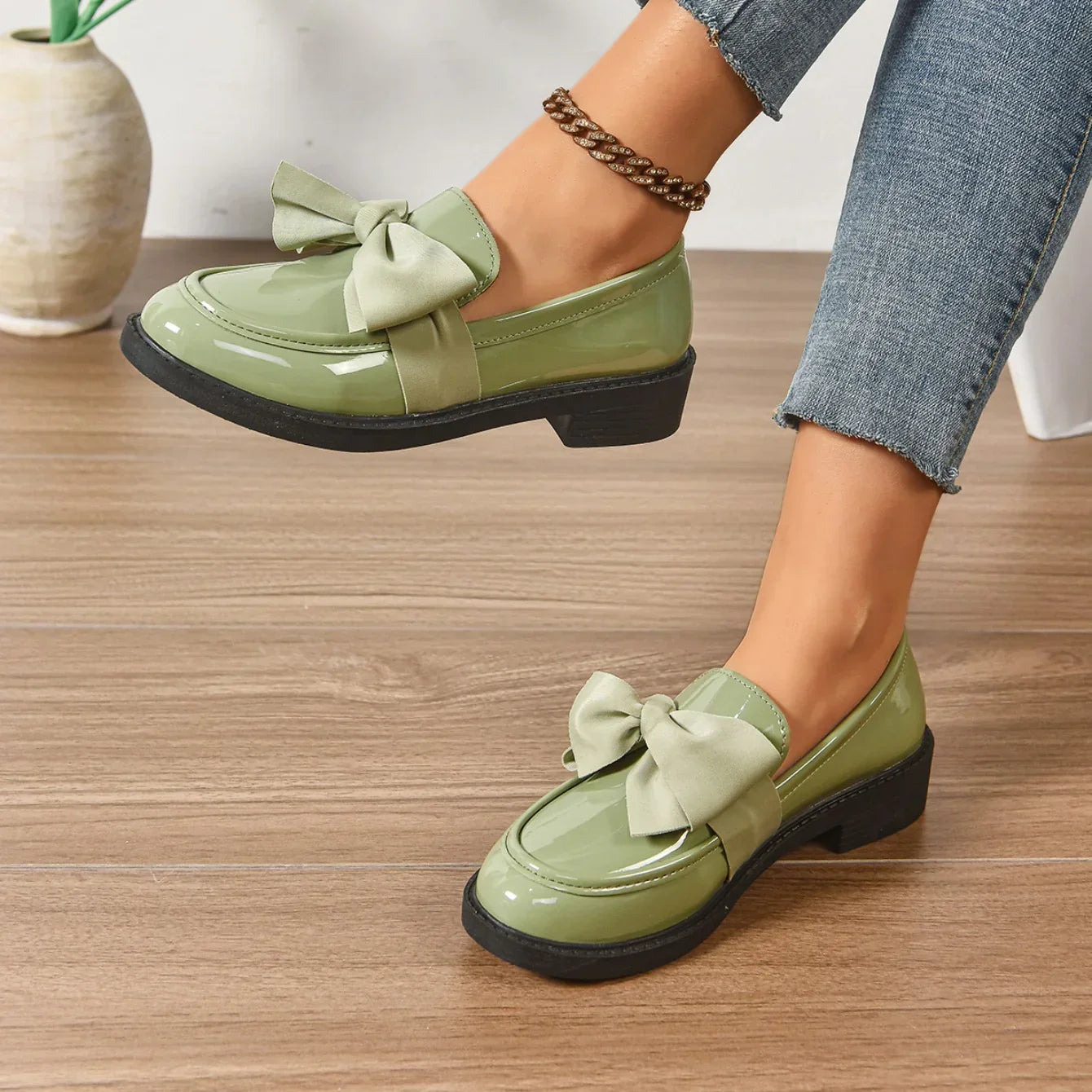 Kelis | Classic Bow Loafers