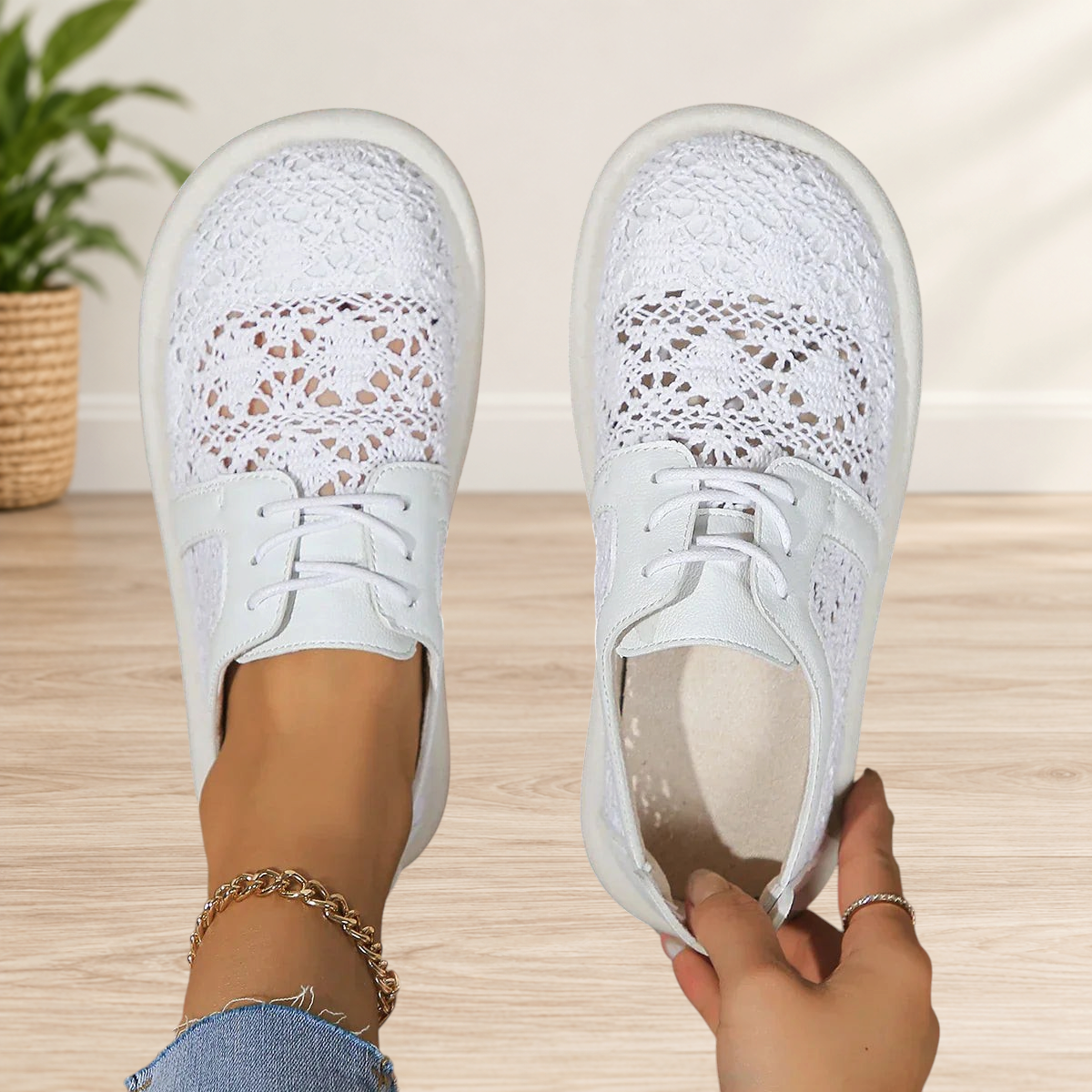 Wattle & Vale Melbourne Gayle orthopedische mesh schoenen in wit met kanten patroon en comfortabele zool