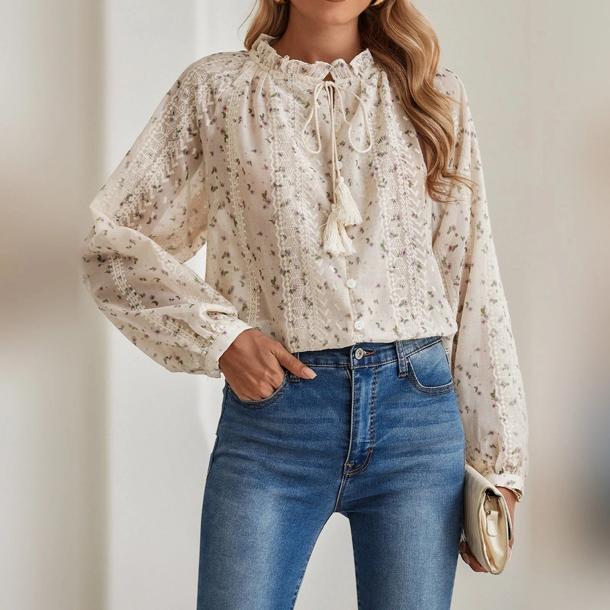 Jessamy in Beige Floral