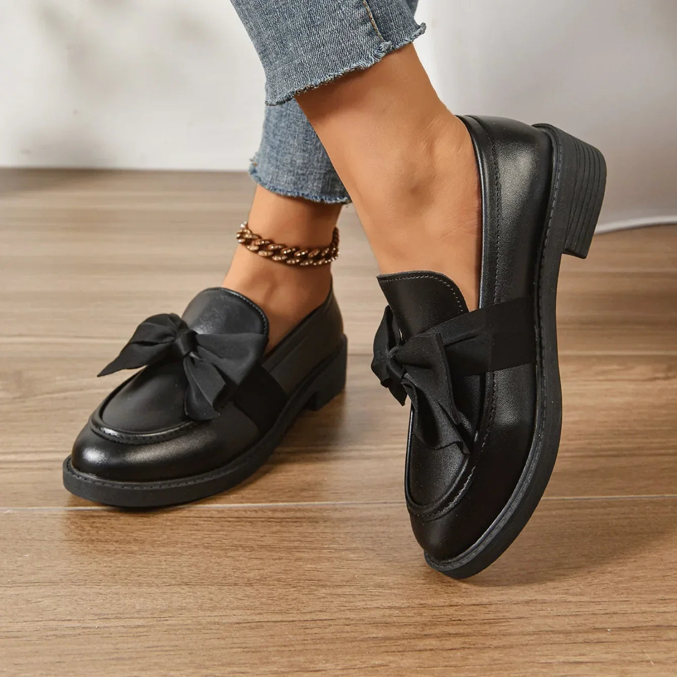Kelis | Classic Bow Loafers