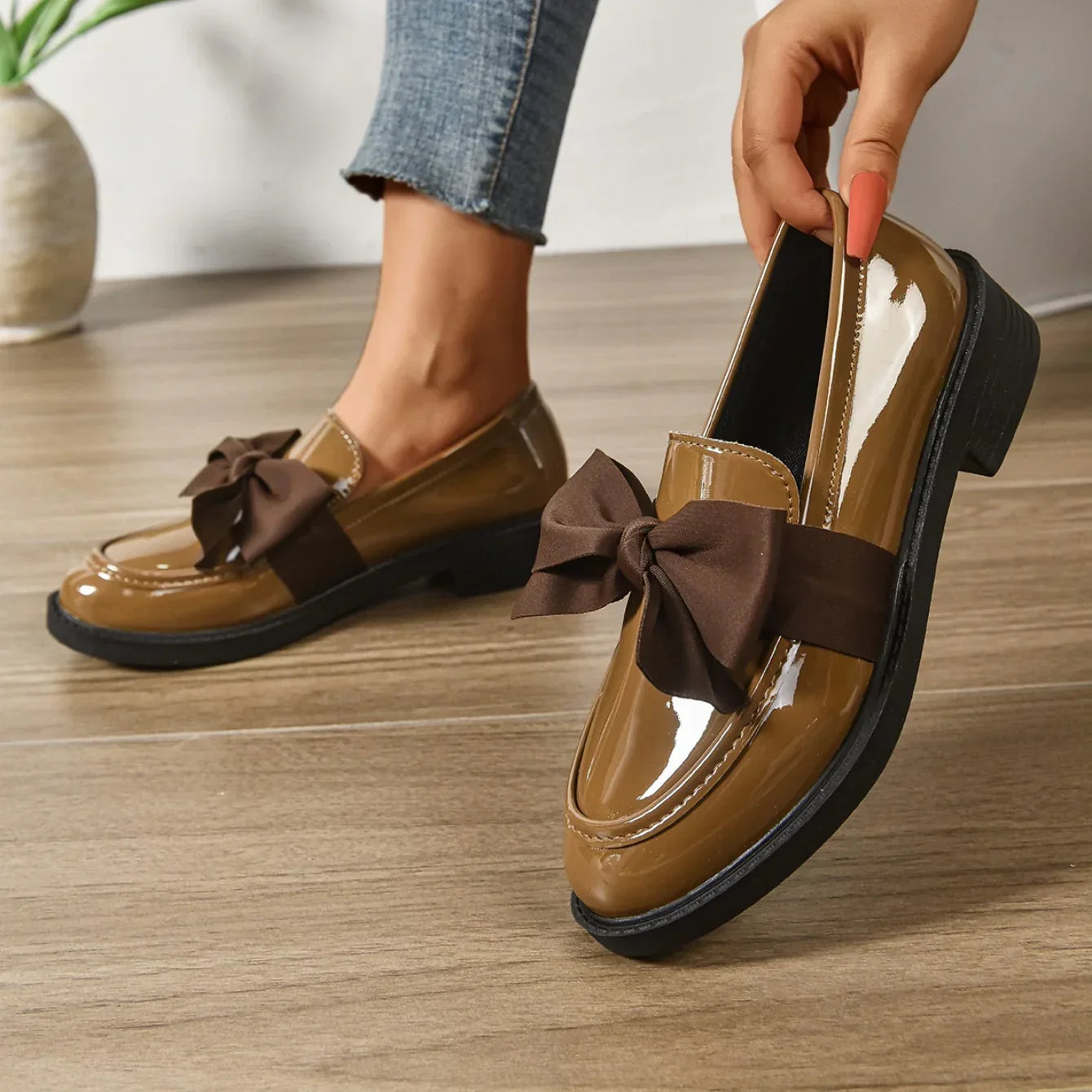 Kelis | Classic Bow Loafers