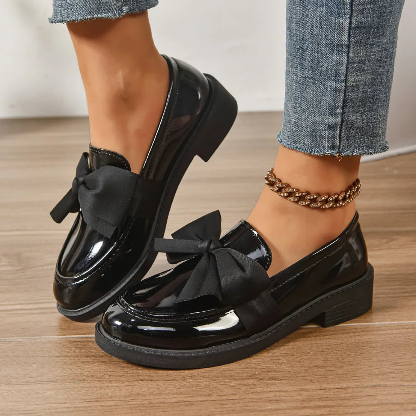 Kelis | Classic Bow Loafers