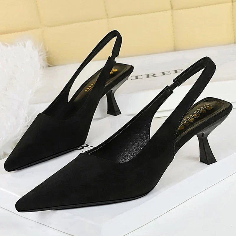 Bruna | Classic Pointed Heel