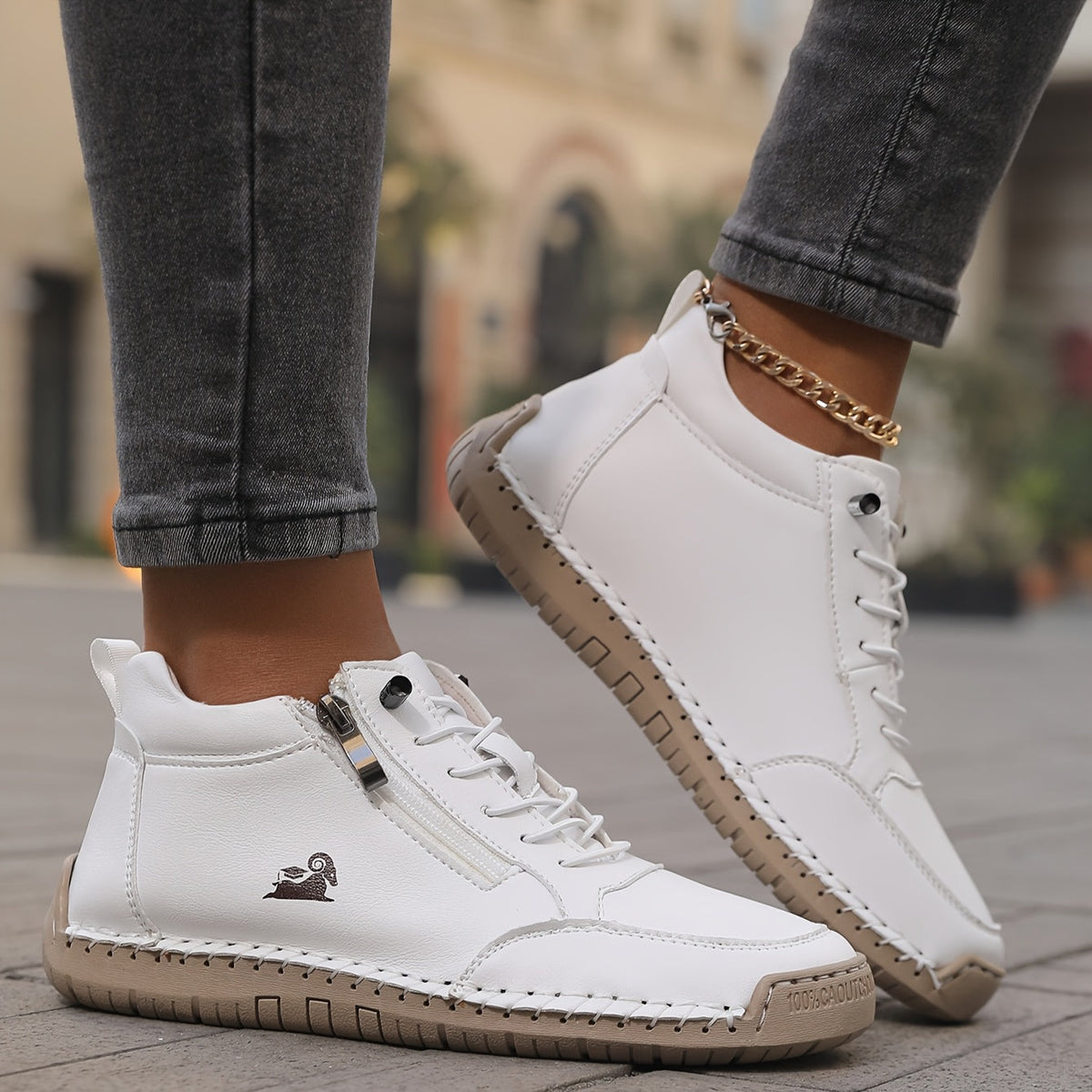 Marian – Orthopaedic Side-Zip Stitched Sneakers