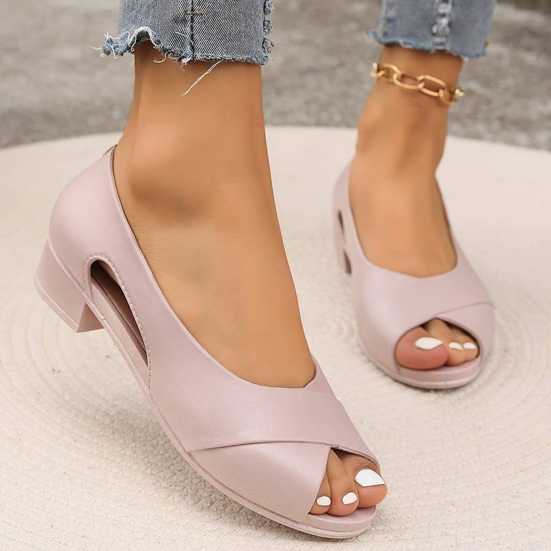 Claudia™ | Timeless sandals